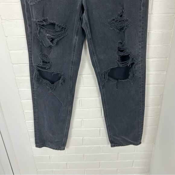American Eagle Black Distressed Denim Mom Jeans Size 10 - Picture 5 of 9